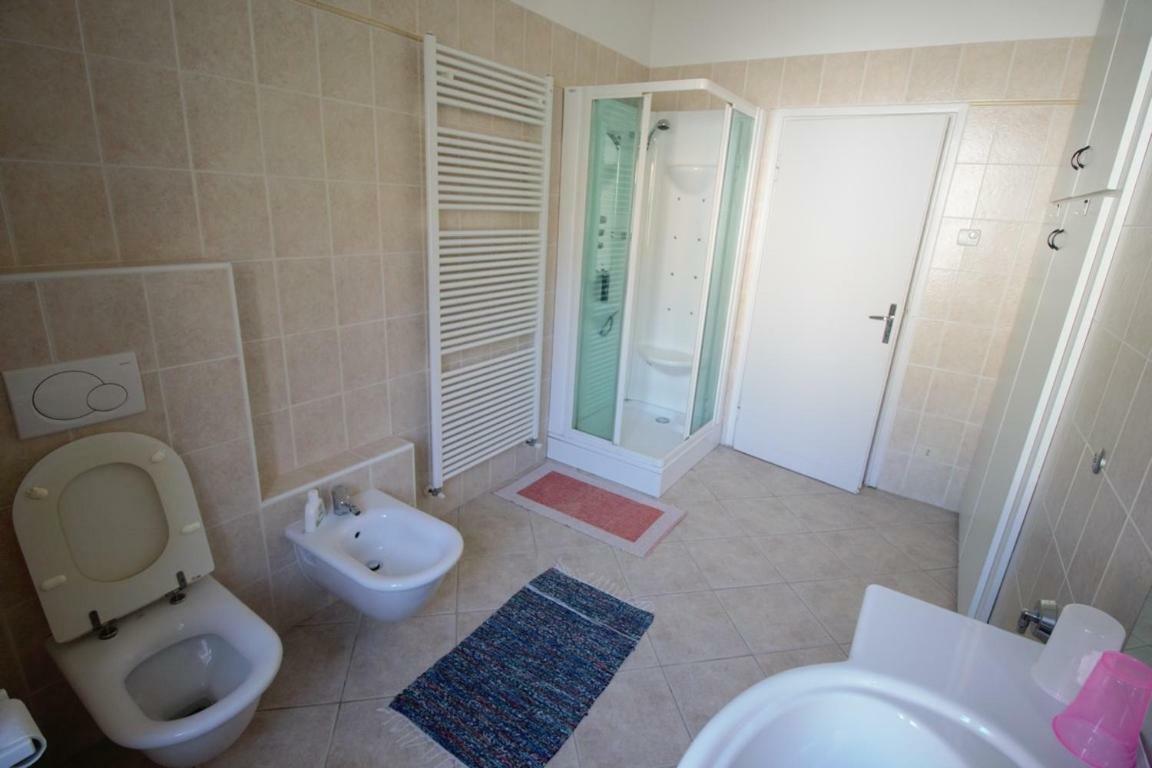 Villa Casa Dudi Dongo Esterno foto