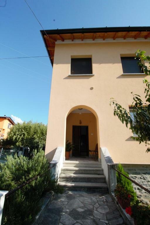 Villa Casa Dudi Dongo Esterno foto